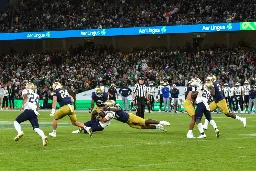 Notre Dame wins season-opener convincingly against Navy, 42-3 // The Observer