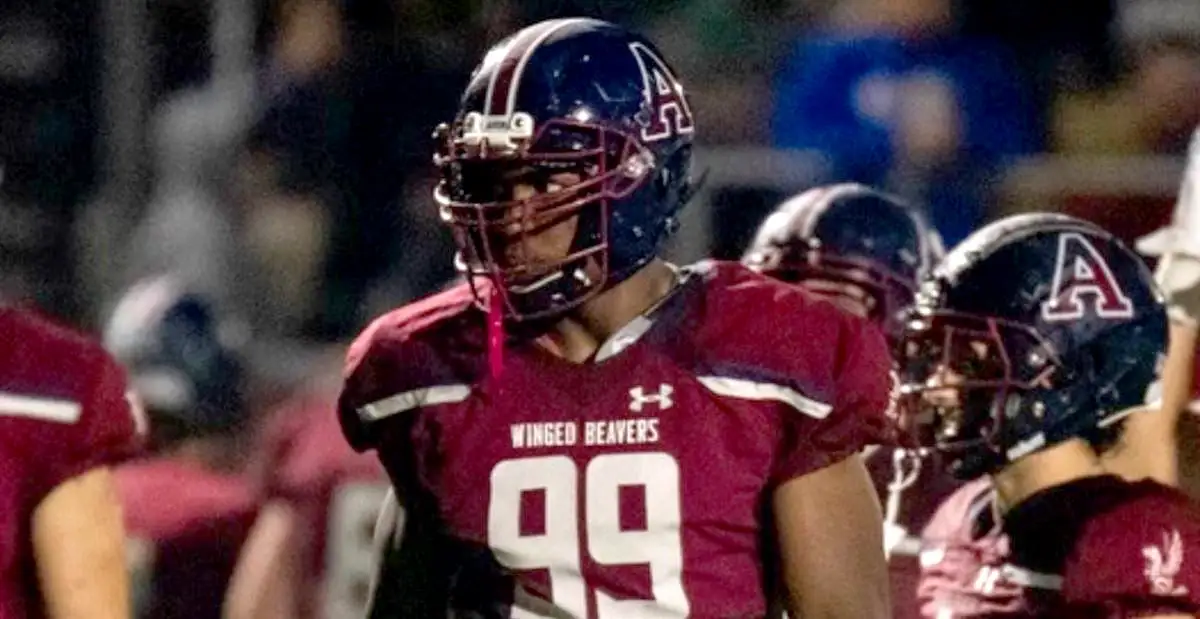 Top247 DL Benedict Umeh commits to Stanford