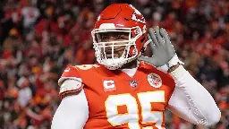 Source: Jones not in camp, 'far apart' with Chiefs