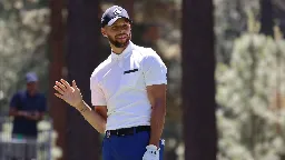 Curry makes big splash with hole-in-one at ACC