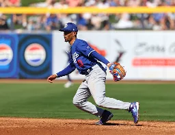 Dodgers Moving Mookie Betts To Shortstop
