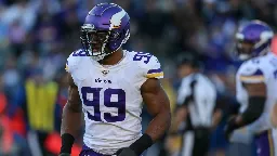 Sources: Vikings open to trading unhappy Hunter