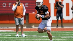 Arch Manning shines during Texas' scrimmage