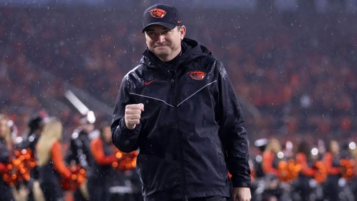 Michigan State hires Jonathan Smith: Oregon State coach leaves alma mater to take over Spartans job